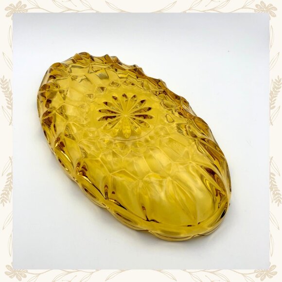 Vintage Anchor Hocking Fairfield Yellow Glass Butter Dish with Lid - Picture 4 of 6